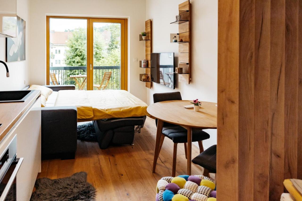 Woody - Comfy Apartment In Siska リュブリャナ エクステリア 写真