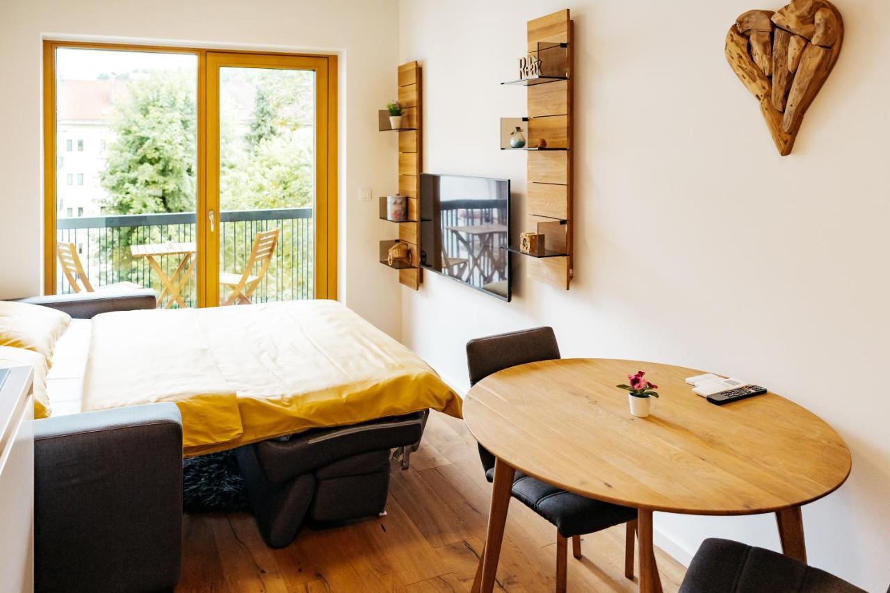 Woody - Comfy Apartment In Siska リュブリャナ エクステリア 写真