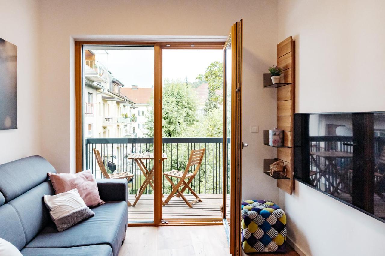Woody - Comfy Apartment In Siska リュブリャナ エクステリア 写真